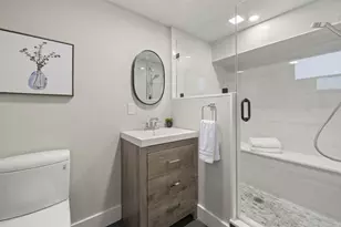 579 Centre St, Newton, MA 02458 - Photo 32
