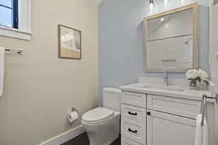 579 Centre St, Newton, MA 02458 - Photo 26