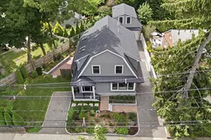 579 Centre St, Newton, MA 02458 - Photo 6