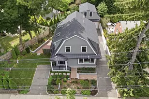 579 Centre St, Newton, MA 02458 - Photo 6