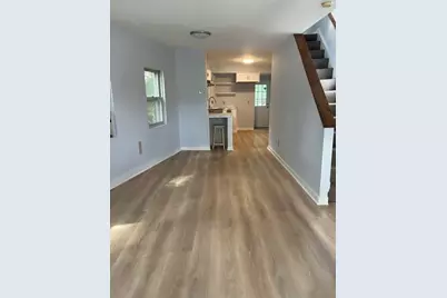 17 Howell Ct., Chelsea, MA 02150 - Photo 2