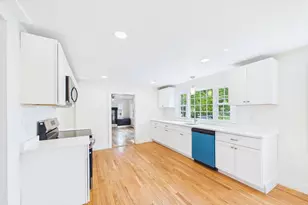 17 Winthrop Rd, Plymouth, MA 02360 - Photo 8