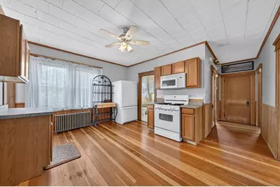 84 Third St, Somerset, MA 02726 - Photo 28