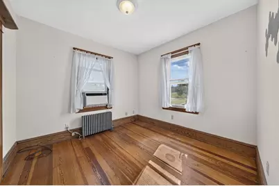 84 Third St, Somerset, MA 02726 - Photo 32