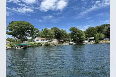 60 Wakefield Ave Webster Lake, Webster, MA 01570 - Photo 8
