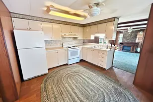 146 Queen Dr, Wareham, MA 02576 - Photo 6