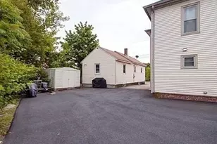 14 Hartford Ave E, Uxbridge, MA 01569 - Photo 2