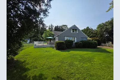 525 Chapin St, Ludlow, MA 01056 - Photo 2