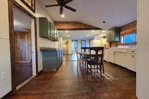 123 Rainbow Dr, Templeton, MA 01468 - Photo 2