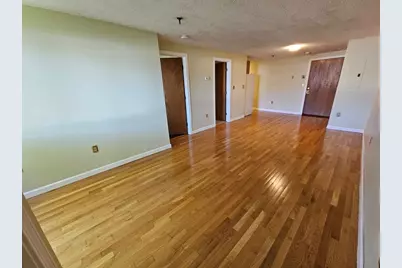 35 Prospect St #215, Woburn, MA 01801 - Photo 4