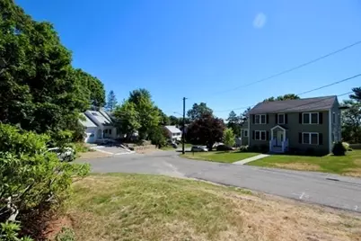 20 Orlando Ave, Arlington, MA 02474 - Photo 4