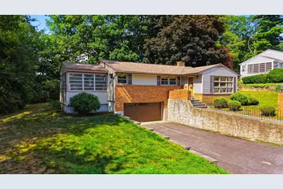 19 Daley Ave, Methuen, MA 01844 - Photo 2