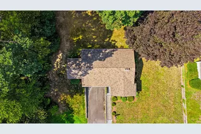 19 Daley Ave, Methuen, MA 01844 - Photo 4