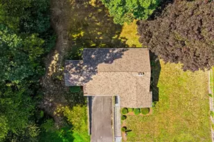 19 Daley Ave, Methuen, MA 01844 - Photo 4
