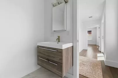 10R Spring Garden St #3, Boston, MA 02125 - Photo 18