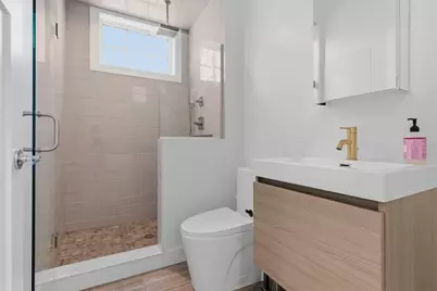 10R Spring Garden St #3, Boston, MA 02125 - Photo 24