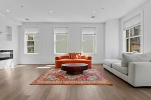 10R Spring Garden St, Boston, MA 02125 - Photo 6