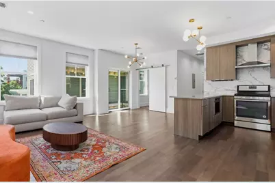 10R Spring Garden St #3, Boston, MA 02125 - Photo 2