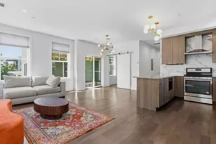 10R Spring Garden St, Boston, MA 02125 - Photo 2