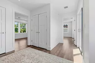 10R Spring Garden St, Boston, MA 02125 - Photo 16