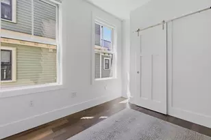 10R Spring Garden St, Boston, MA 02125 - Photo 26