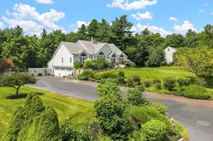 10 Edna Cir, Freetown, MA 02717 - Photo 2