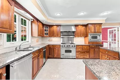 10 Edna Cir, Freetown, MA 02717 - Photo 12