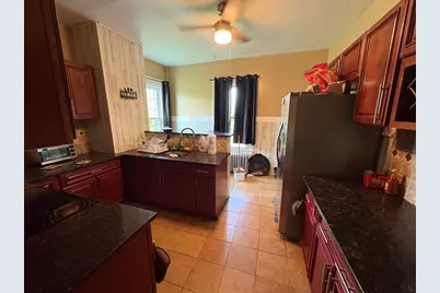 94-96 Byers St, Springfield, MA 01105 - Photo 4