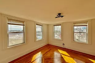 366 Main St, Gloucester, MA 01930 - Photo 10
