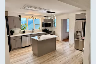 366 Main St, Gloucester, MA 01930 - Photo 2