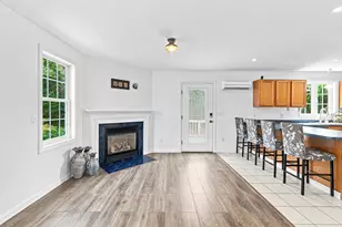 21 Forestview Dr, Fairhaven, MA 02719 - Photo 8