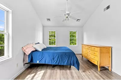 21 Forestview Dr, Fairhaven, MA 02719 - Photo 24