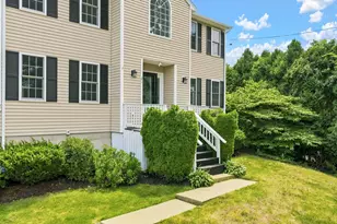 21 Forestview Dr, Fairhaven, MA 02719 - Photo 4
