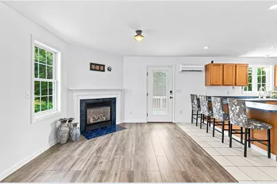 21 Forestview Dr, Fairhaven, MA 02719 - Photo 8