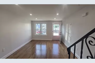 90 Light St #15, Lynn, MA 01902 - Photo 4
