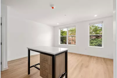 40 Centre St #307, Brookline, MA 02446 - Photo 2
