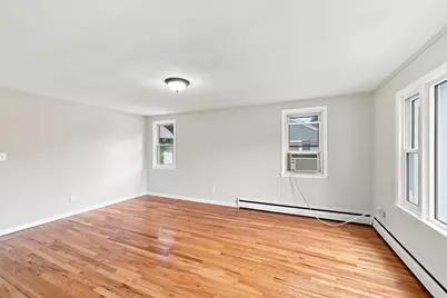 46 Kay St, Springfield, MA 01109 - Photo 12