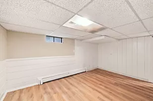 46 Kay St, Springfield, MA 01109 - Photo 32