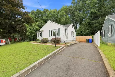 46 Kay St, Springfield, MA 01109 - Photo 40