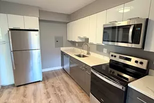 846 Massachusetts Ave, Arlington, MA 02476 - Photo 1