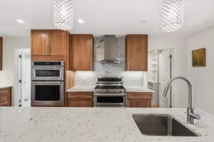 24 Fairfield St, Newton, MA 02460 - Photo 8