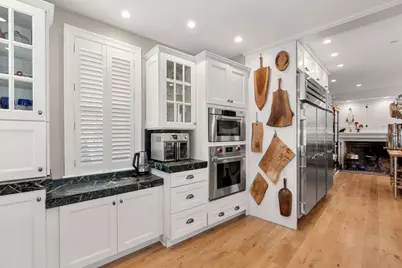 314 Essex St, Salem, MA 01970 - Photo 12
