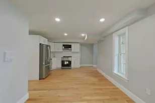 84 Chelsea St, Boston, MA 02128 - Photo 2