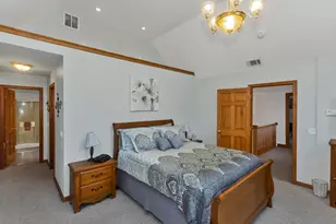 27 Landing Dr, Chicopee, MA 01020 - Photo 16