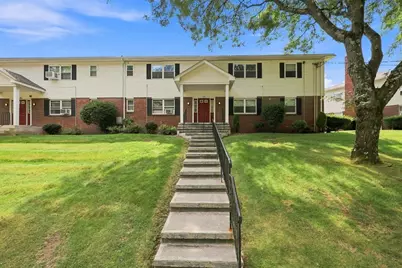90 Colonial Cir #C, Chicopee, MA 01020 - Photo 2