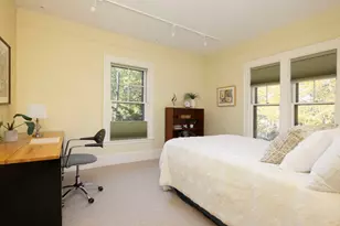 140 Upland Rd, Cambridge, MA 02140 - Photo 16