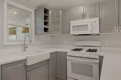 225 Mount Pleasant St, Fall River, MA 02720 - Photo 10