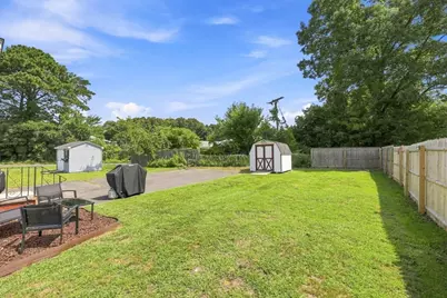 37 Kensington St, Agawam, MA 01030 - Photo 34