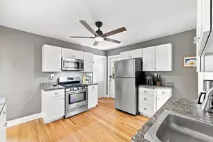 37 Kensington St, Agawam, MA 01030 - Photo 14