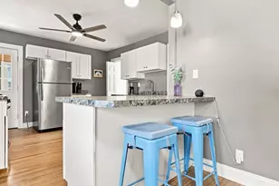 37 Kensington St, Agawam, MA 01030 - Photo 16